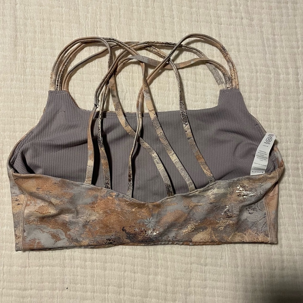 Athleta Fully Focused Sports Bra - Picture 2 of 4